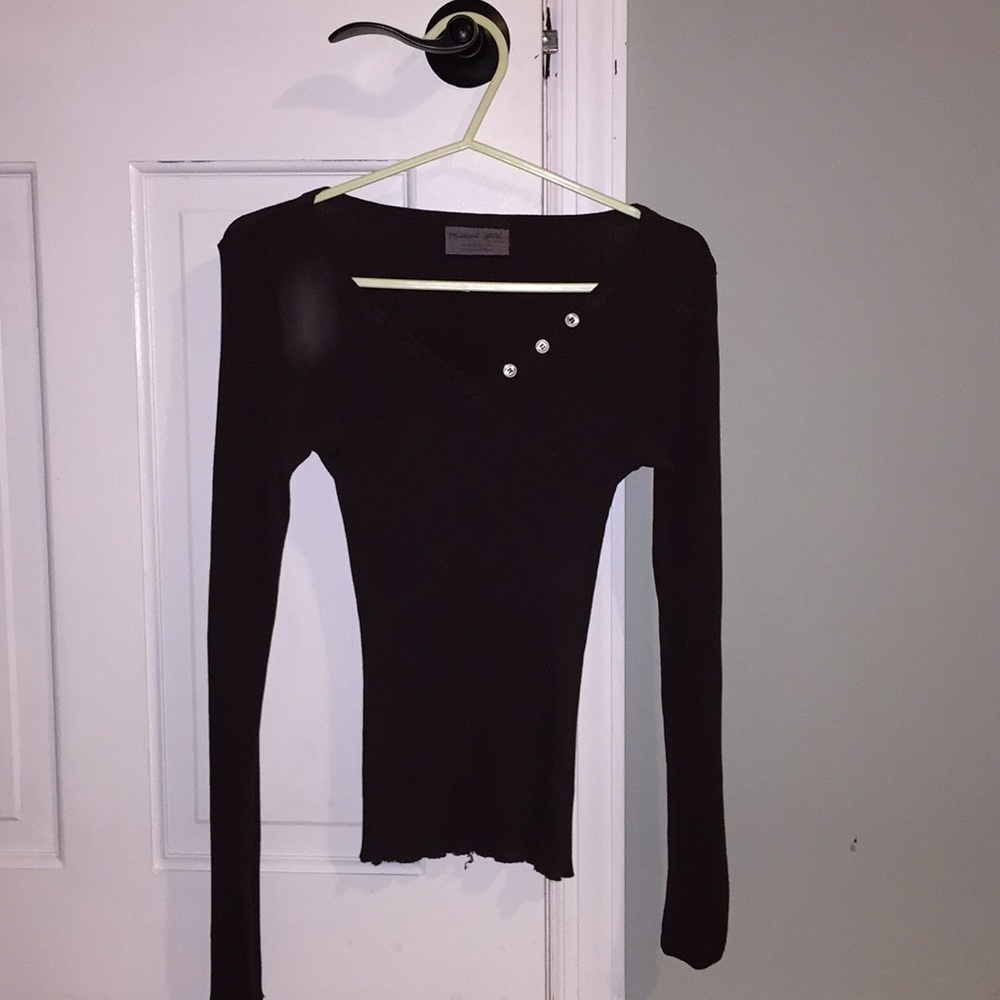 Michael Stars | brown v neck with button accents